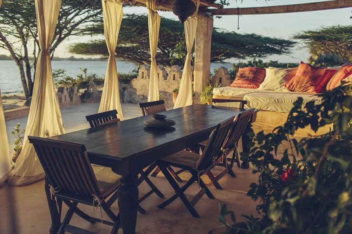 manda-bungalow-lamu-kenya